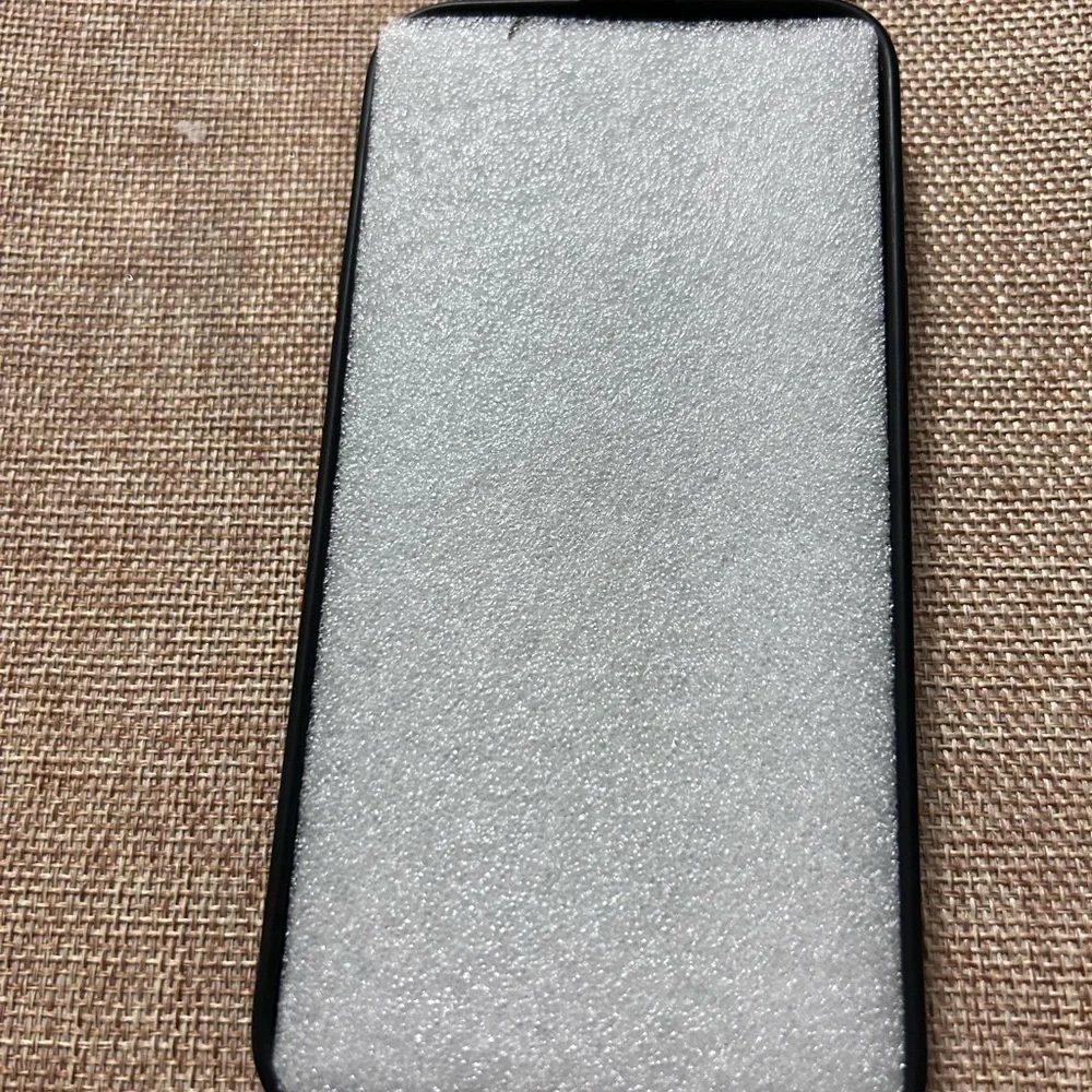 iphone Case-See Description to see which iPhones can use this case  NWOT